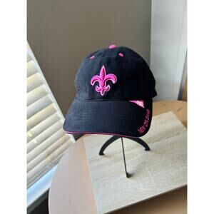 New Orleans Fleur-de-Lis Embroidered Baseball Cap – Black & Pink